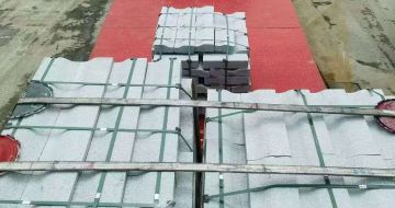 揭阳 芝麻白仿形加直形路沿石出货日常