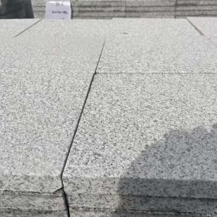 揭阳 白麻花岗岩石材推荐 荔枝面地铺石