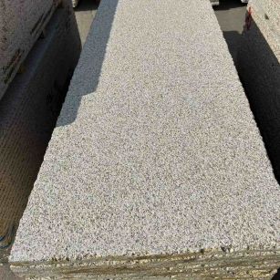 揭阳 黄金麻花岗岩荔枝面毛板，半成品