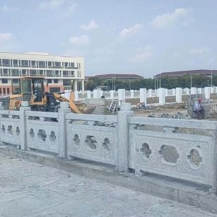 揭阳 白麻花岗岩荔枝面河道栏杆