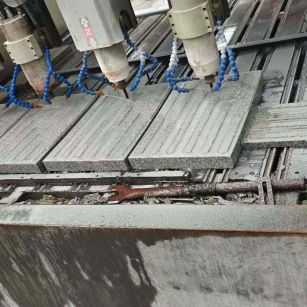 揭阳 芝麻白花岗岩荔枝面盲道雕刻