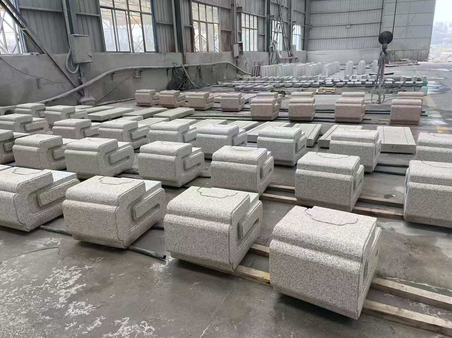 揭阳 白麻花岗岩异形加工-石凳，坐凳