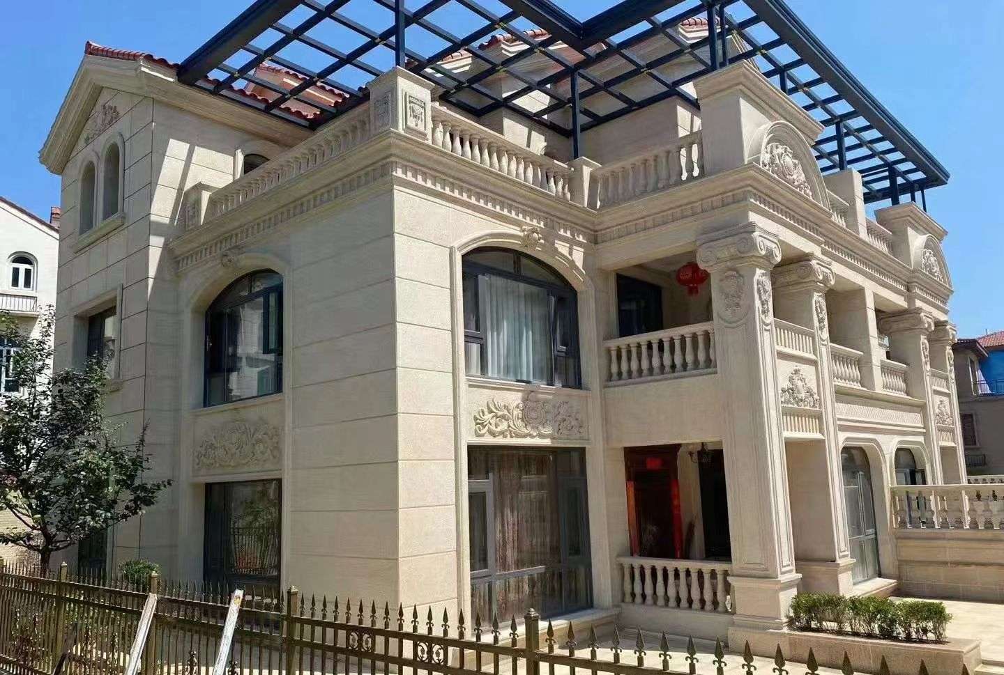 揭阳 黄金麻花岗岩荔枝面别墅外墙干挂