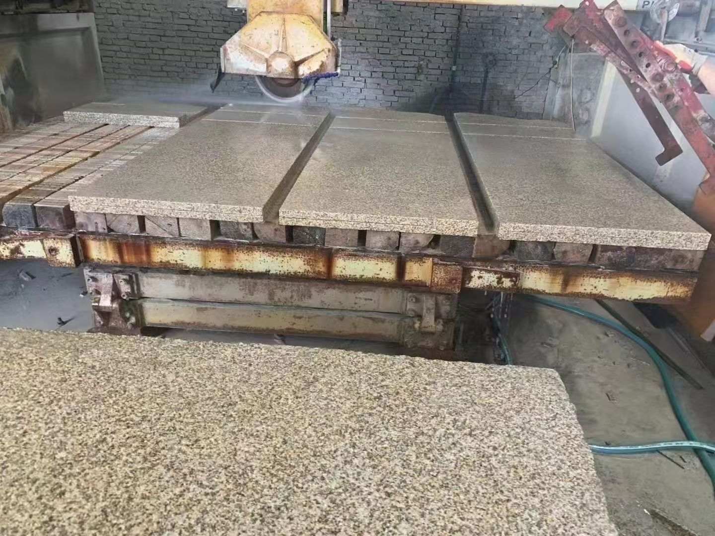 揭阳 黄金麻荔枝面成品板加工