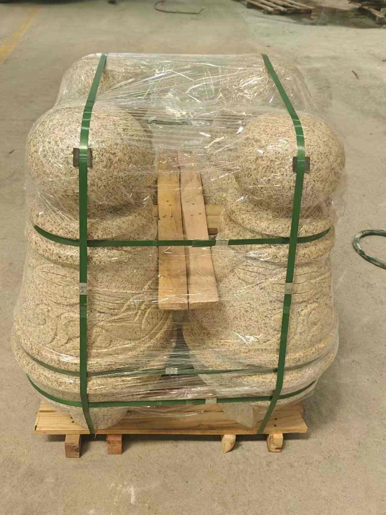 揭阳 黄金麻异形定制雕花——棒棒糖挡车柱