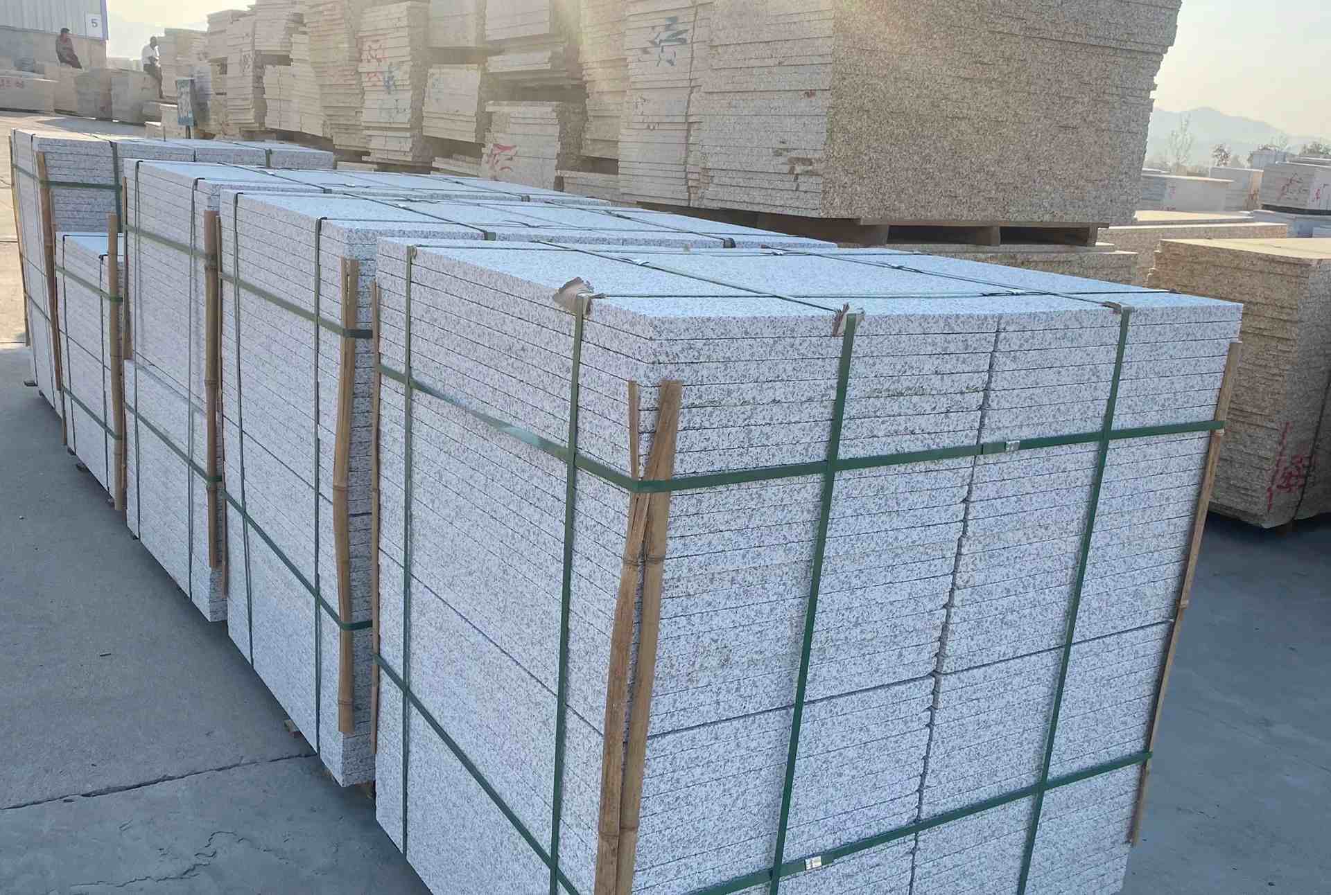 揭阳 白麻花岗岩荔枝面地铺石