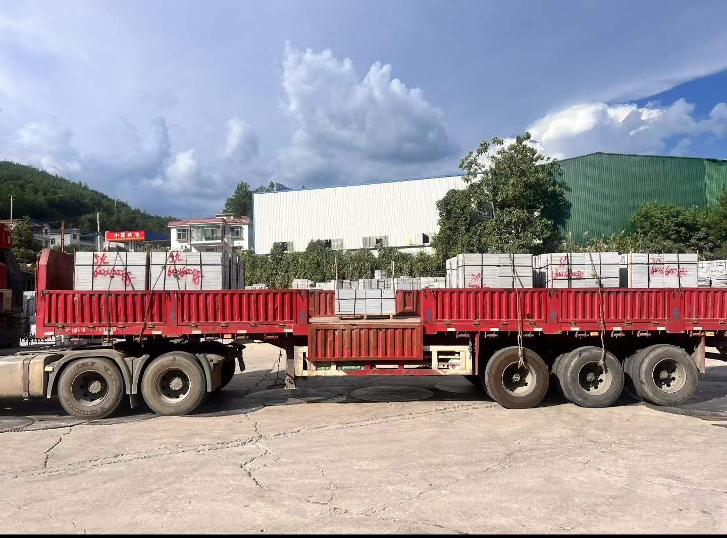 揭阳 芝麻灰花岗岩地铺石出货日常