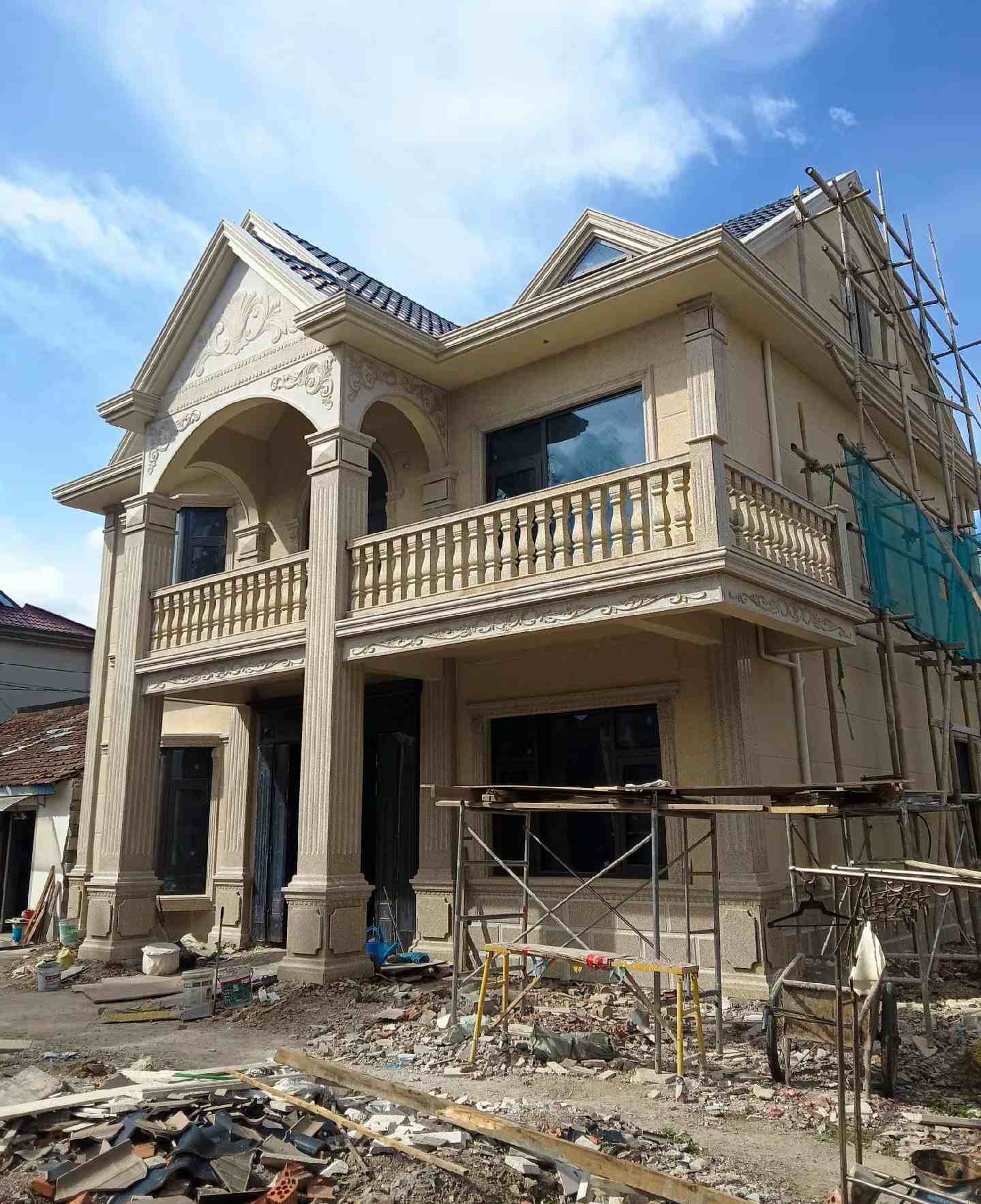 揭阳 黄金麻花岗岩石材私人别墅雕花门楼柱阳台栏杆