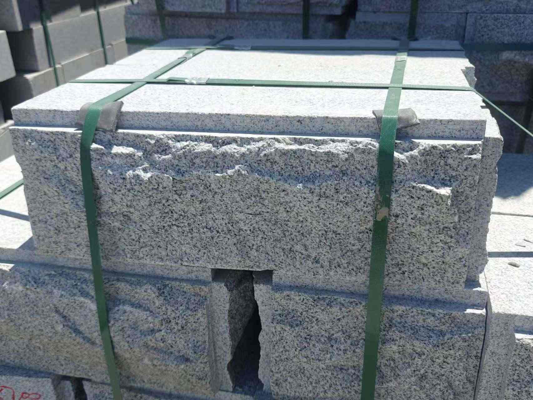 揭阳 芝麻白花岗岩自然面成品