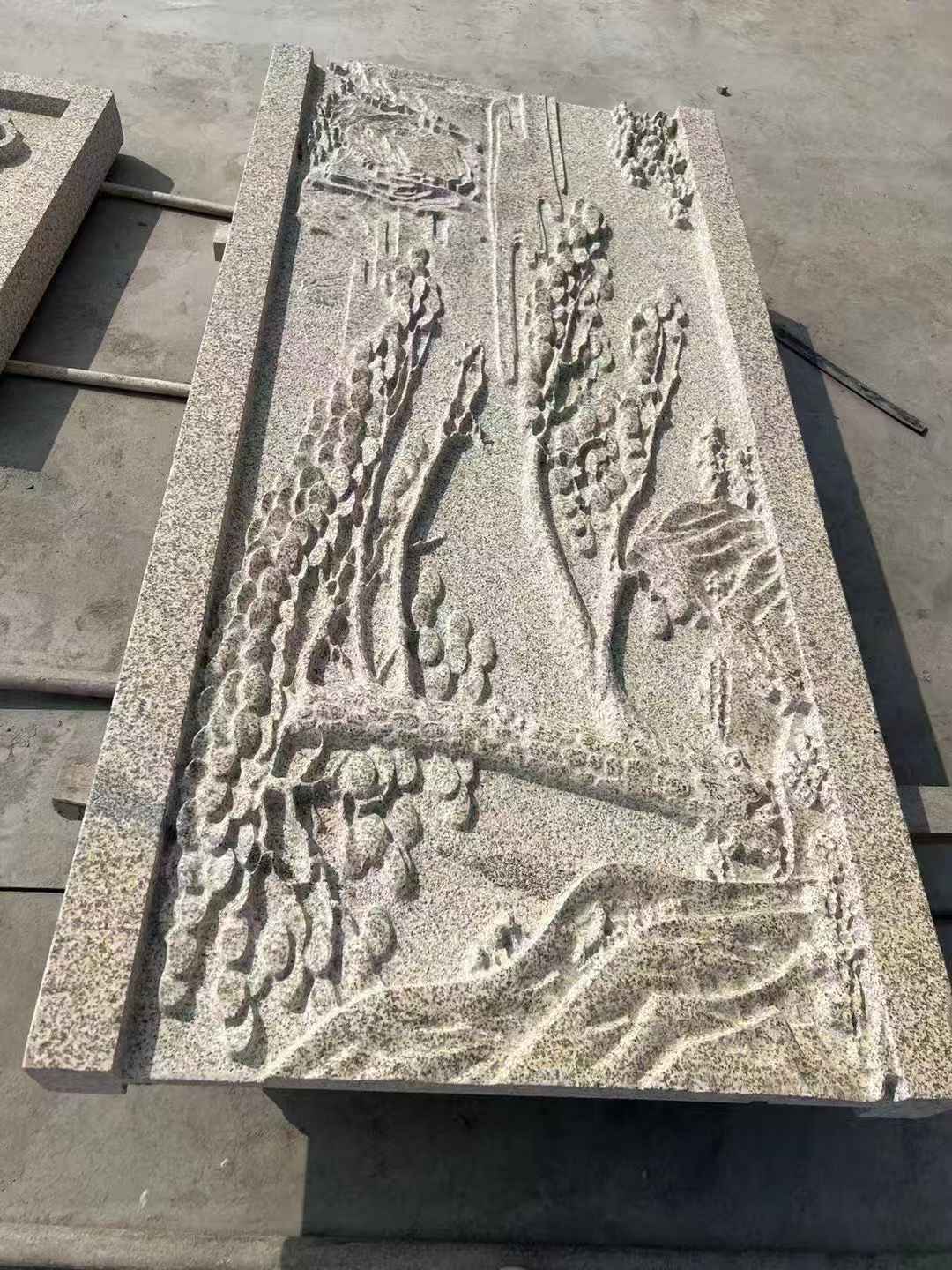 揭阳 黄金麻雕刻板浮雕迎客松