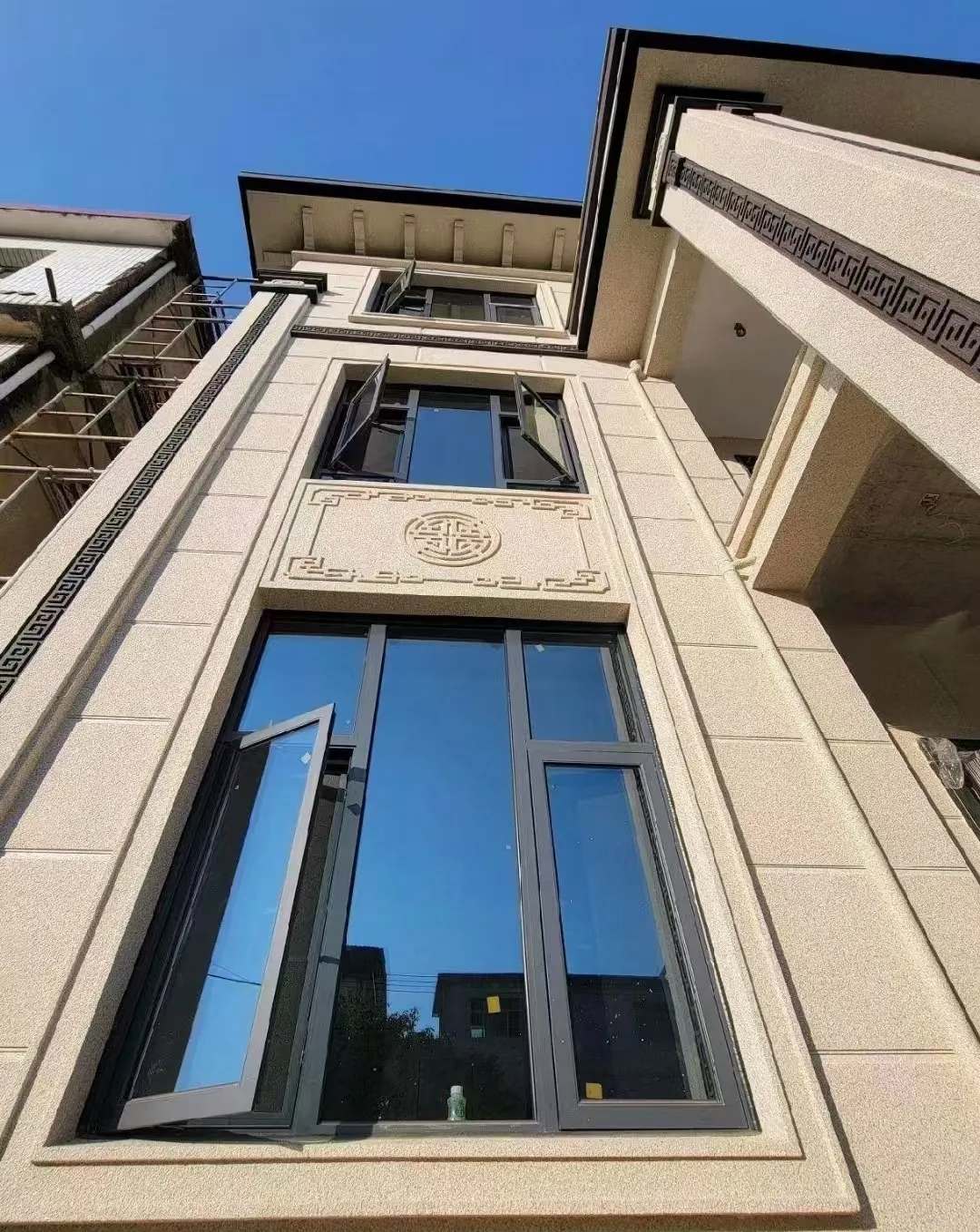 揭阳 黄金麻荔枝面别墅外墙干挂效果展示